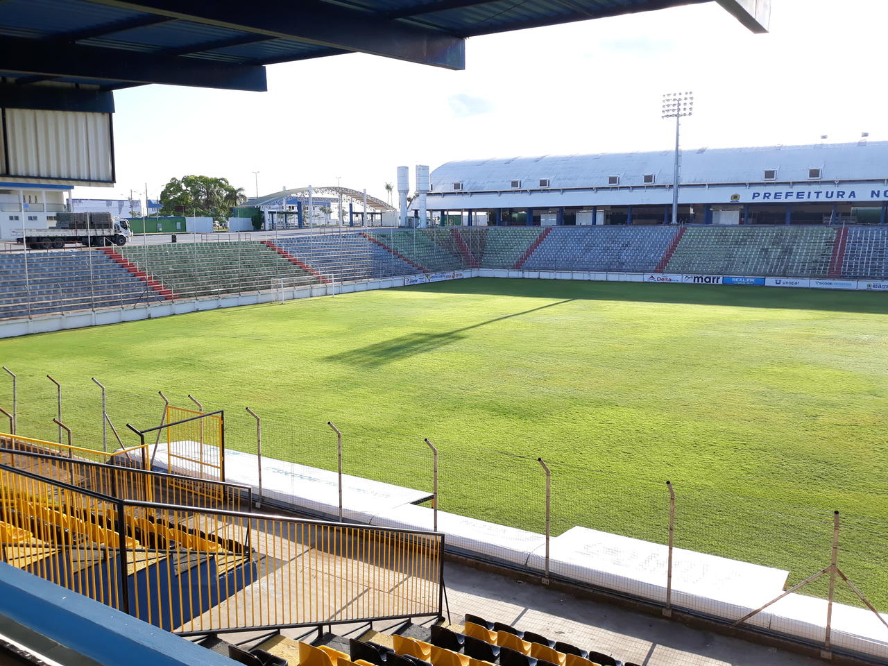 Foto_Estadio_172FOTO ARENA CALÇADO 02.jpg